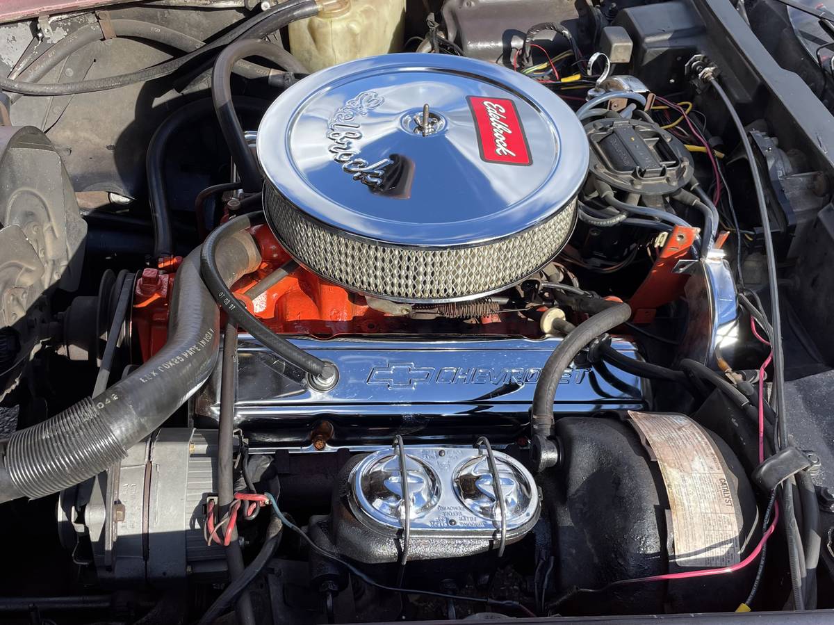 Chevrolet-corvette-1976-red-8