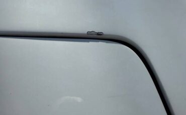 Chevrolet-corvette-1976-white-8