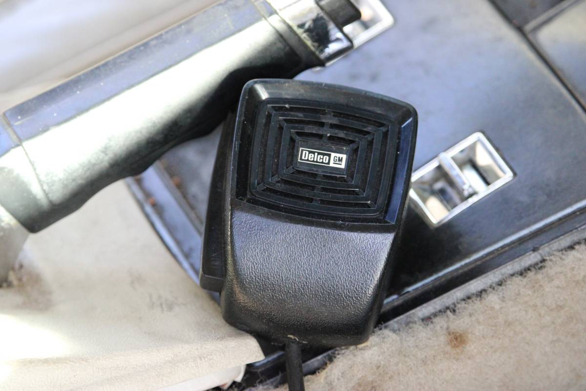 Chevrolet-corvette-1978-silver-16