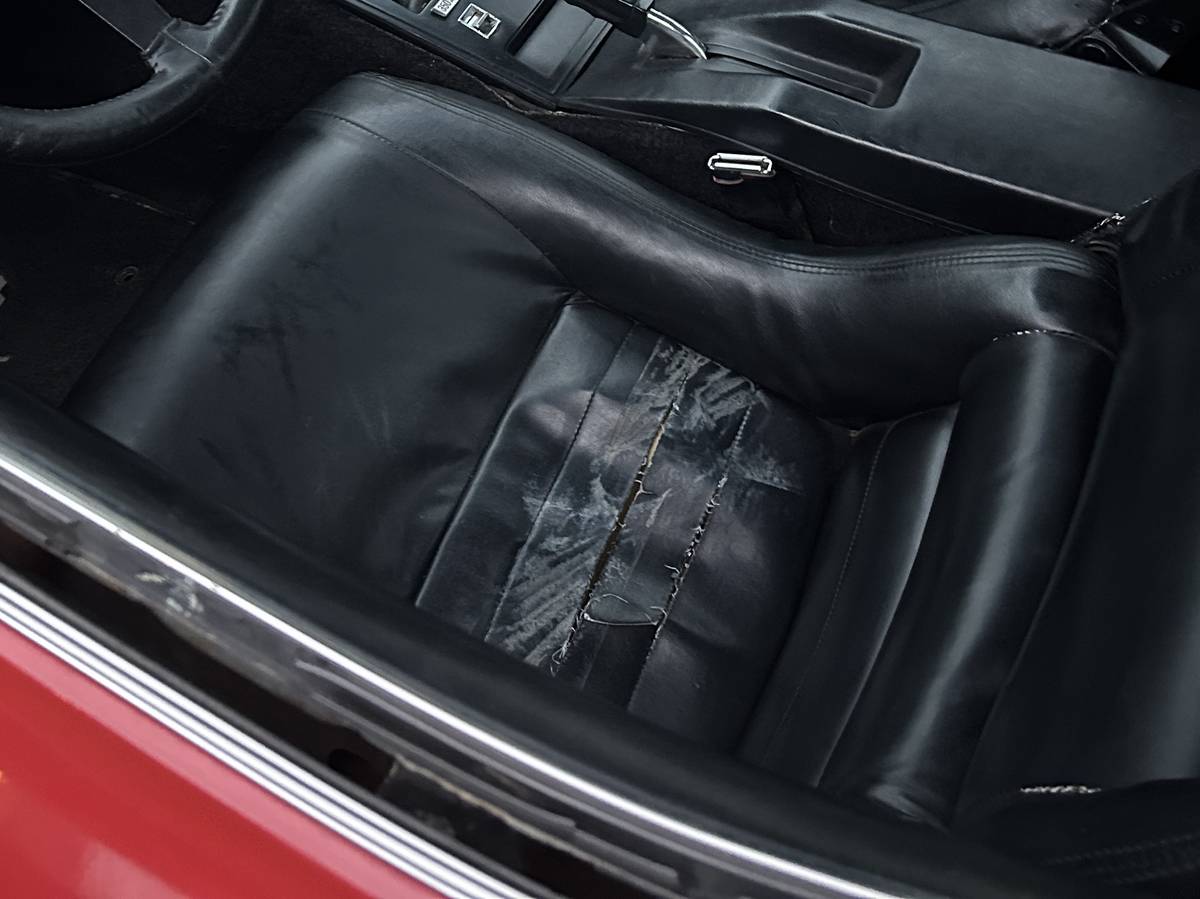 Chevrolet-corvette-1979-14