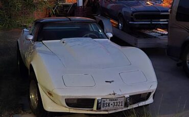 Chevrolet-corvette-1979-2