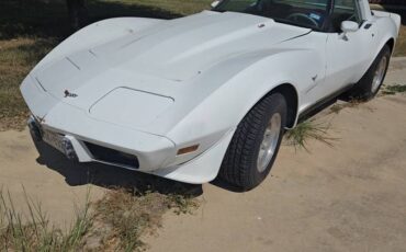 Chevrolet-corvette-1979