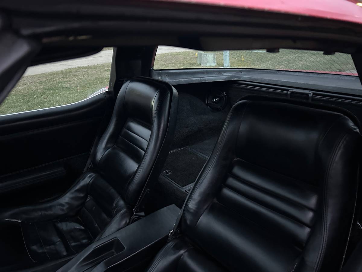 Chevrolet-corvette-1979-4