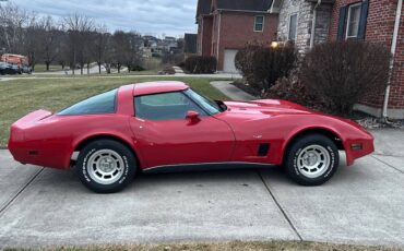 Chevrolet-corvette-1979