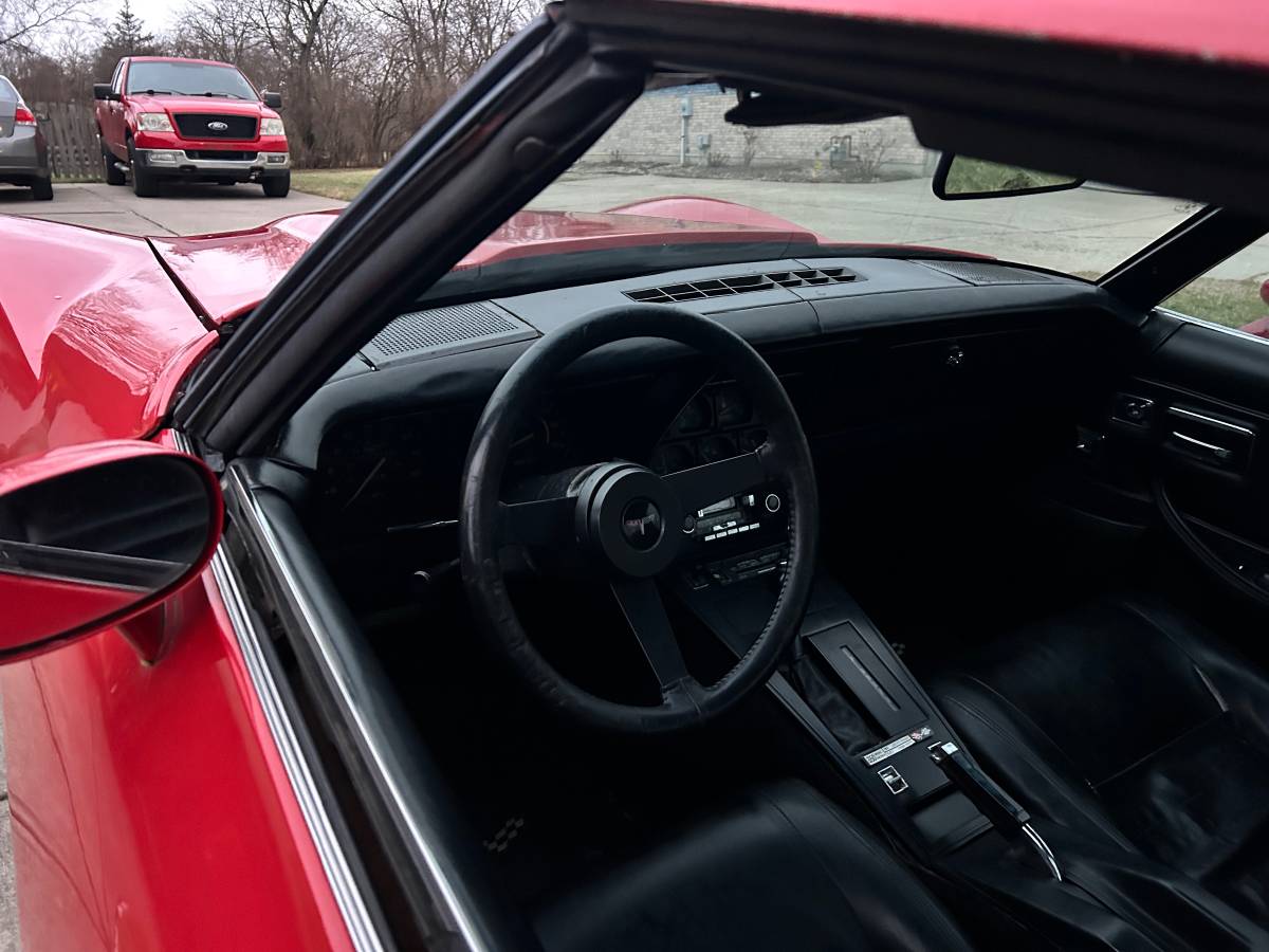 Chevrolet-corvette-1979-6