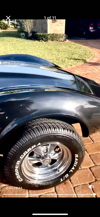 Chevrolet-corvette-1979-black-14