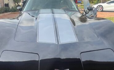 Chevrolet-corvette-1979-black-17