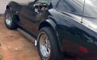 Chevrolet-corvette-1979-black-65