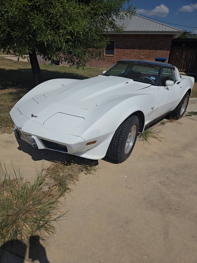 Chevrolet-corvette-1979