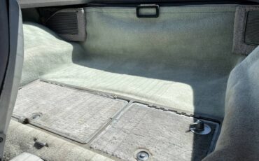 Chevrolet-corvette-1981-red-25