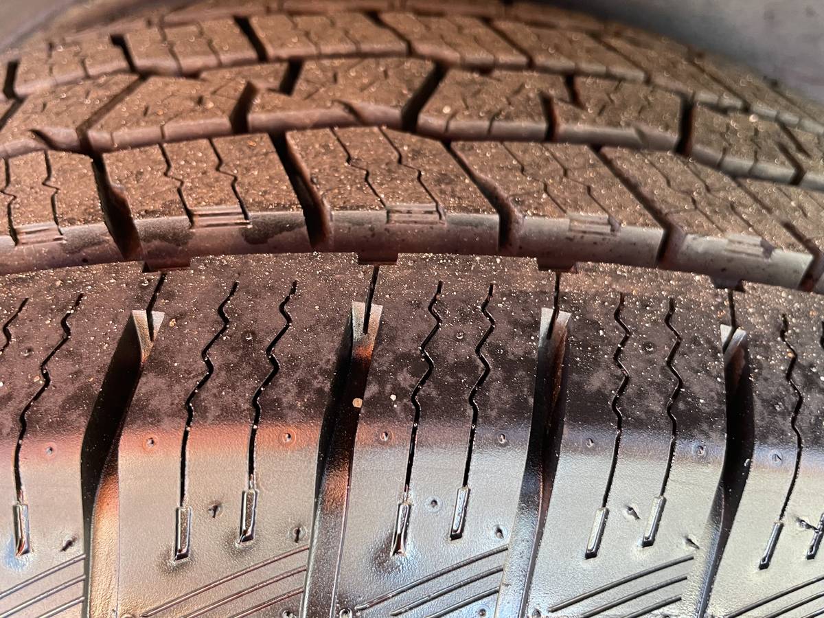 Chevrolet-corvette-1981-red-27