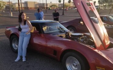 Chevrolet-corvette-1981-red-7