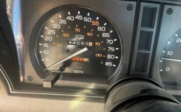 Chevrolet-corvette-1982-custom-1