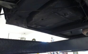 Chevrolet-corvette-1982-silver-15