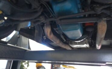 Chevrolet-corvette-1982-silver-16