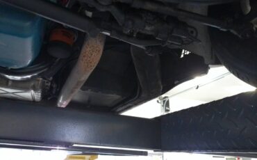 Chevrolet-corvette-1982-silver-17