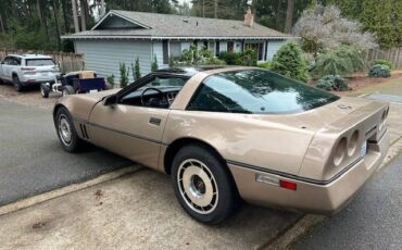 Chevrolet-corvette-1985-1