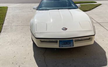 Chevrolet-corvette-1985-white-15