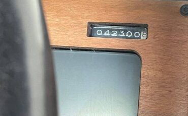 Chevrolet-corvette-1985-white-5