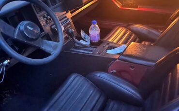 Chevrolet-corvette-1986-red-1