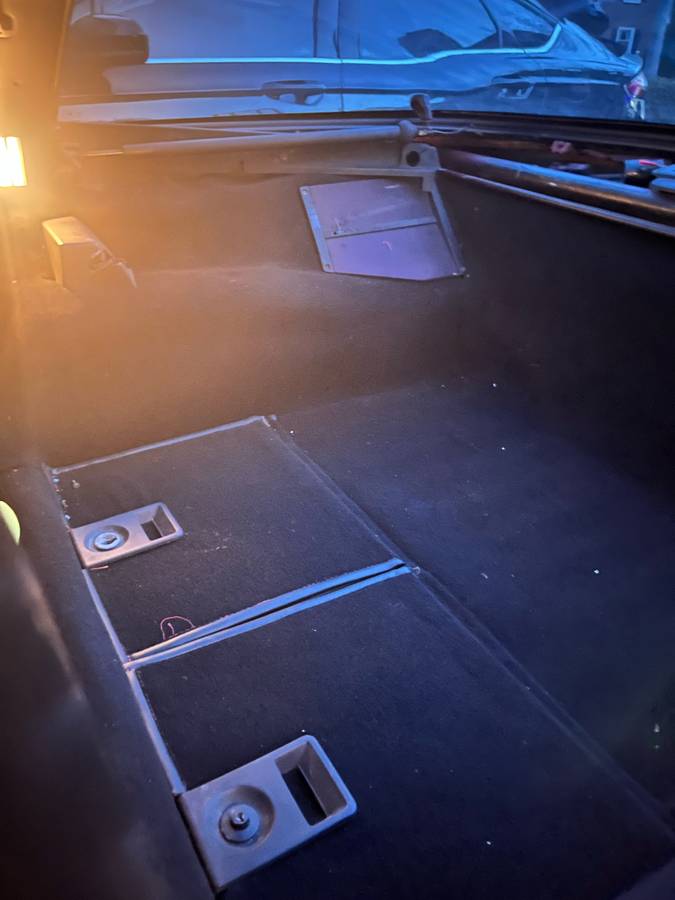 Chevrolet-corvette-1986-red-5