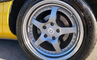 Chevrolet-corvette-1986-yellow-14