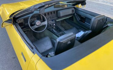 Chevrolet-corvette-1986-yellow-21