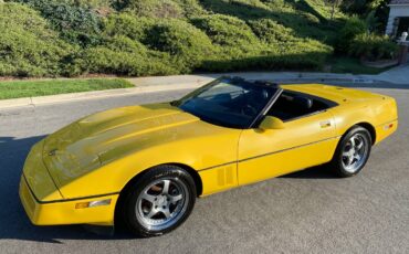 Chevrolet-corvette-1986-yellow-6