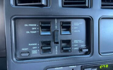 Chevrolet-corvette-1987-red-13