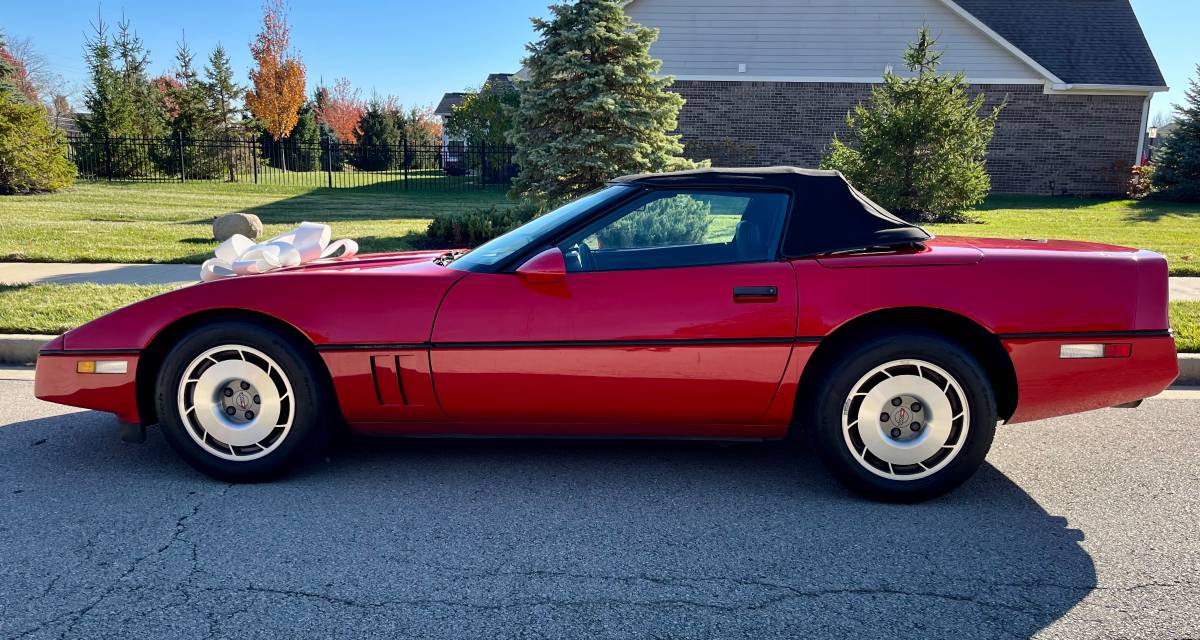 Chevrolet-corvette-1987-red-3