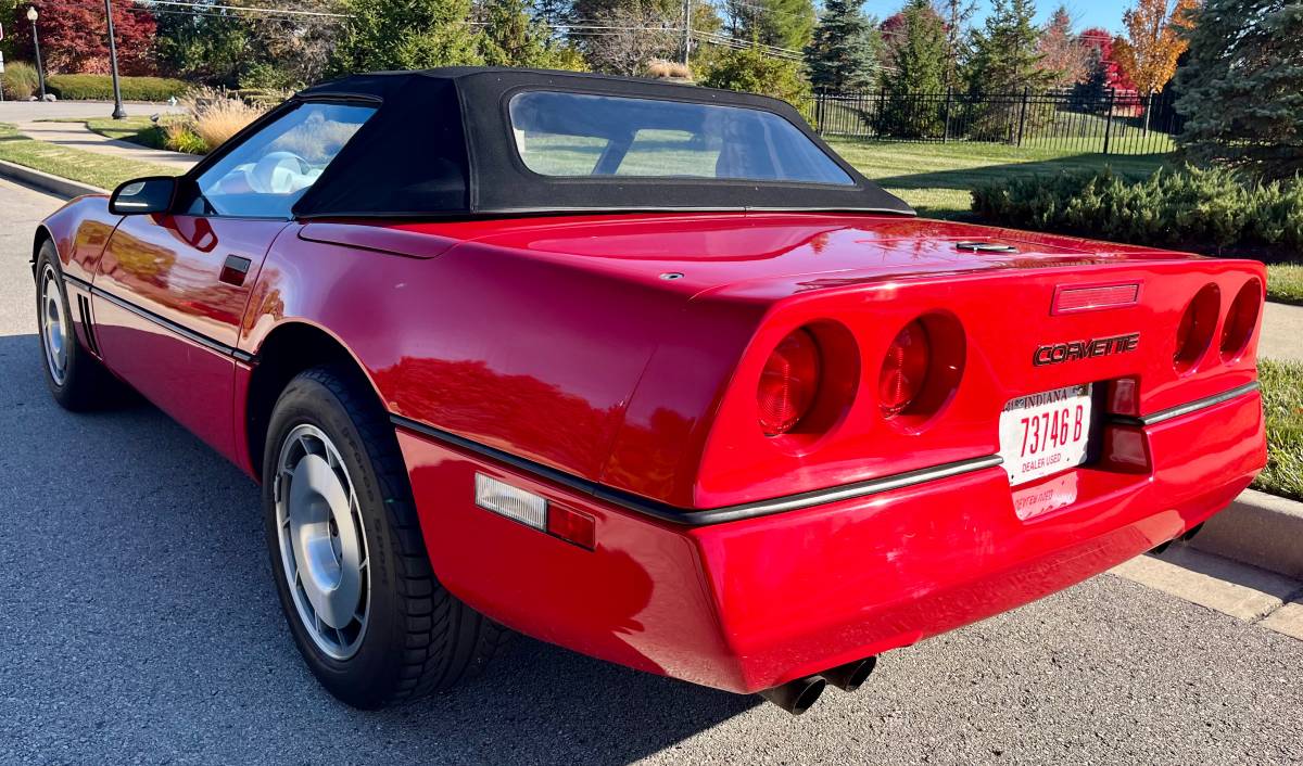 Chevrolet-corvette-1987-red-4