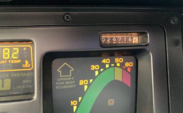 Chevrolet-corvette-1988-1