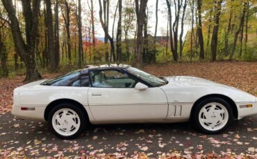 Chevrolet-corvette-1988-7