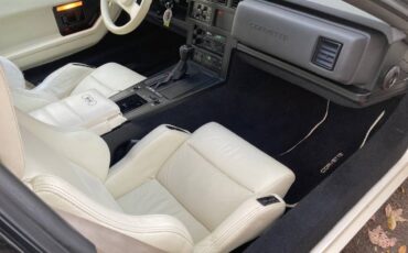 Chevrolet-corvette-1988-8