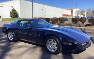 Chevrolet-corvette-1988-blue-17