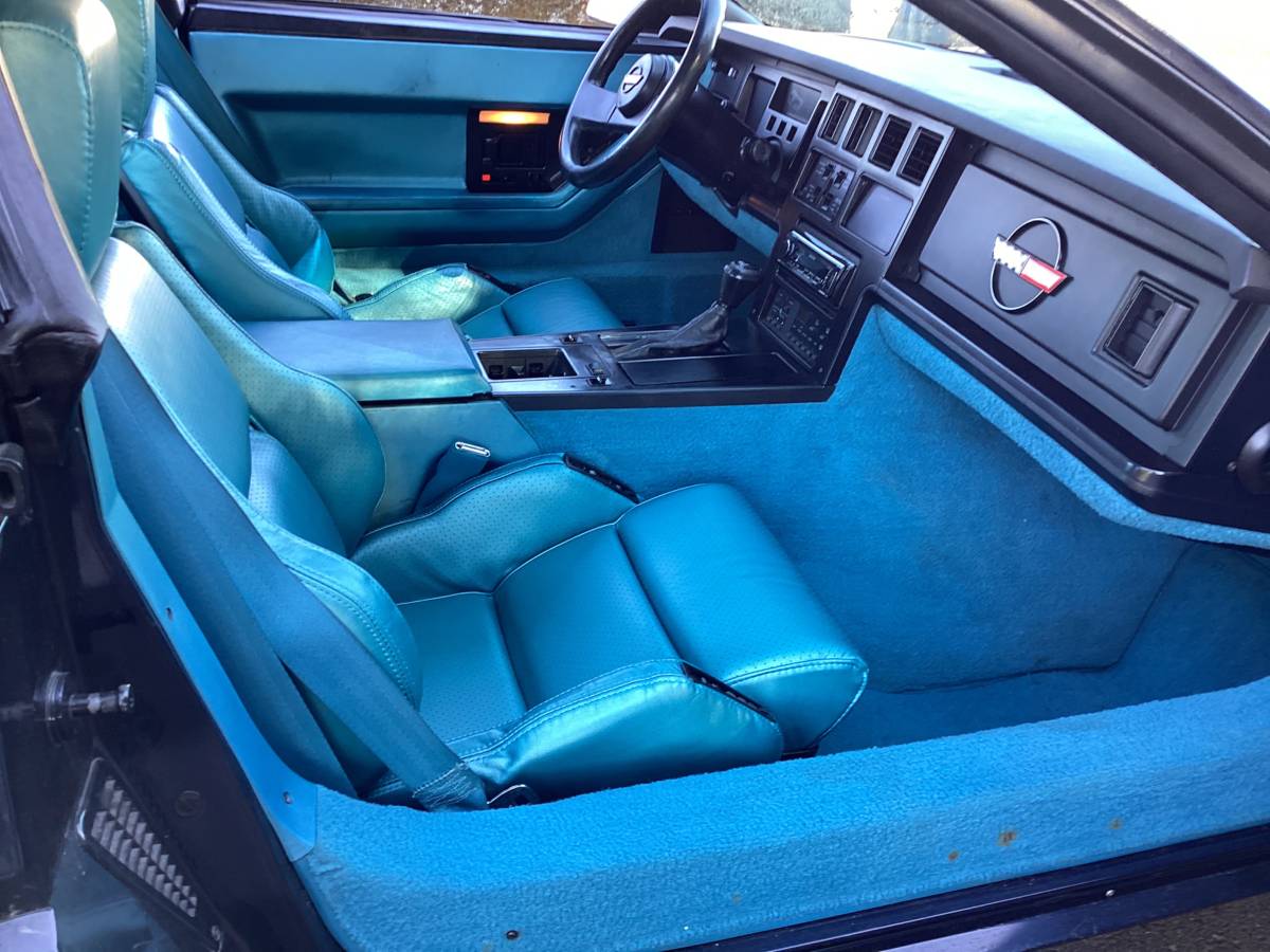 Chevrolet-corvette-1988-blue-24