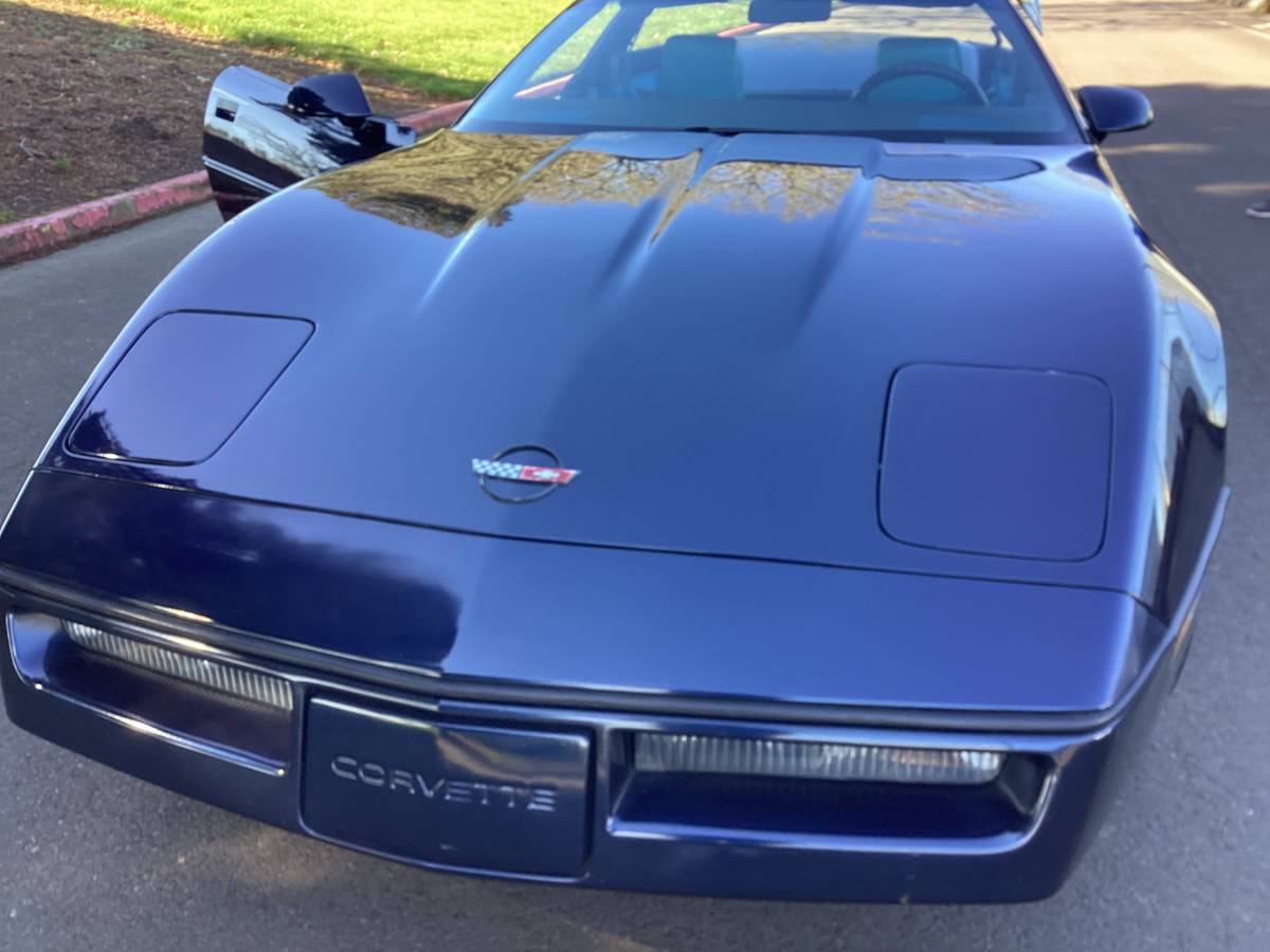 Chevrolet-corvette-1988-blue-9