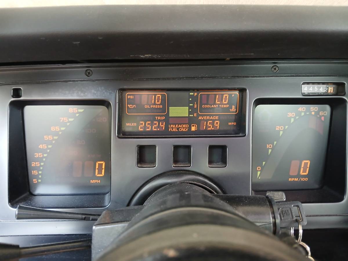 Chevrolet-corvette-1989-white-10