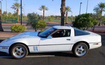 Chevrolet-corvette-1989-white