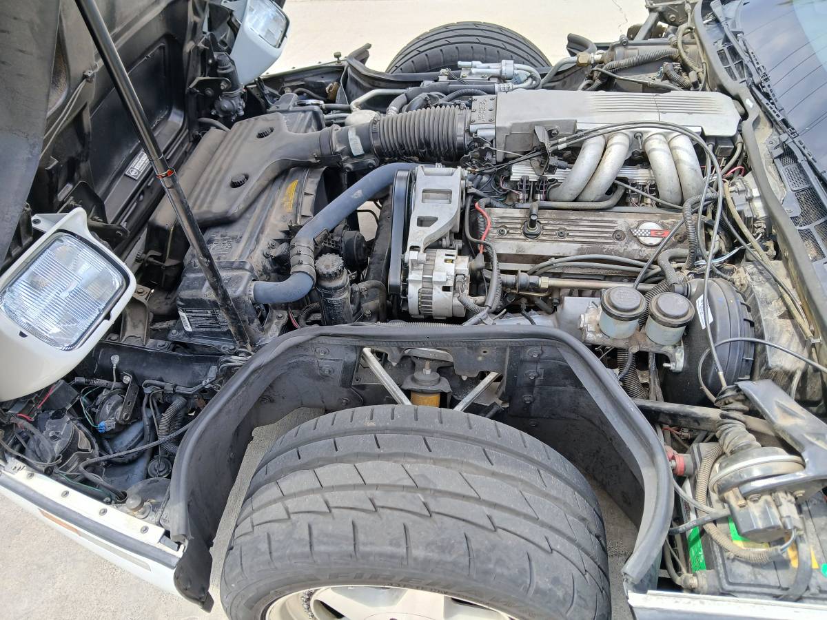 Chevrolet-corvette-1989-white-7