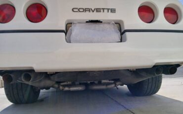 Chevrolet-corvette-1989-white-8