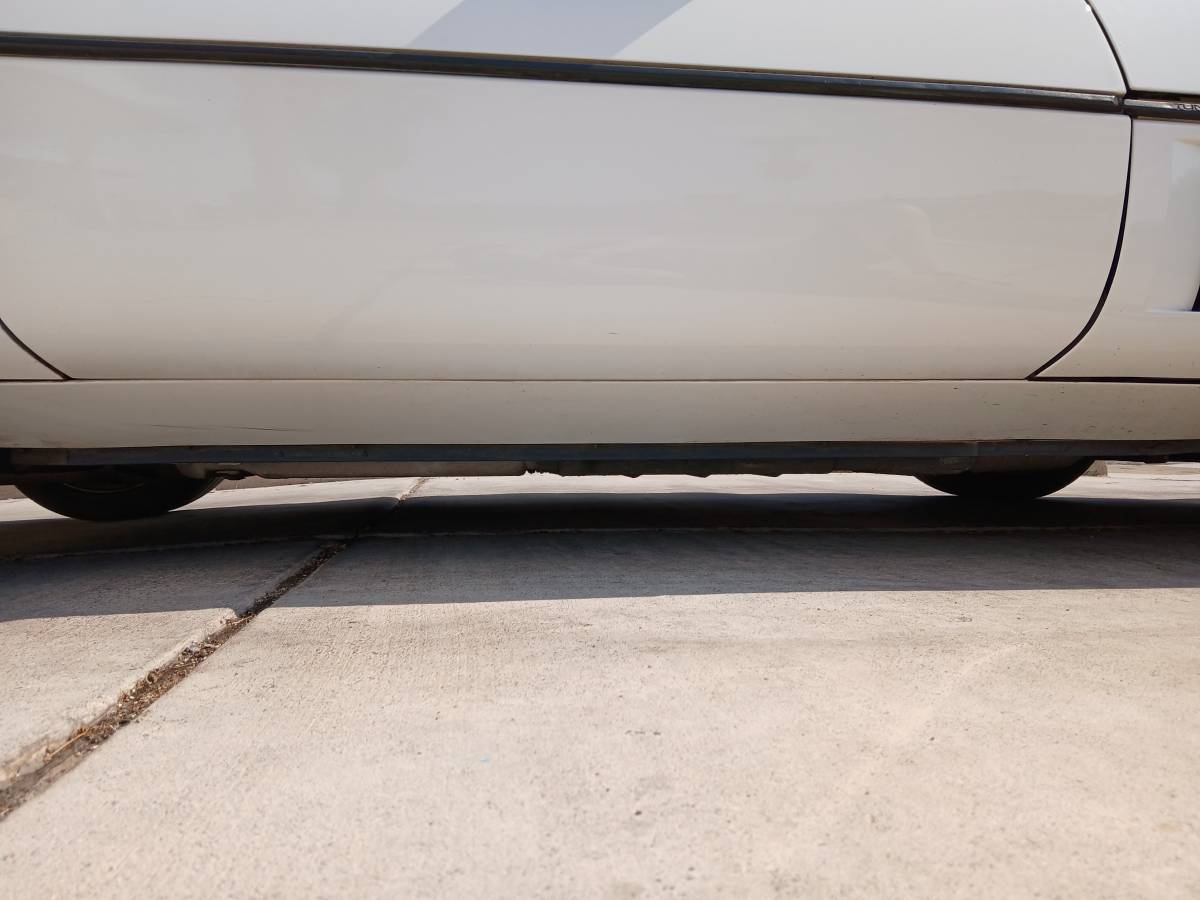 Chevrolet-corvette-1989-white-9