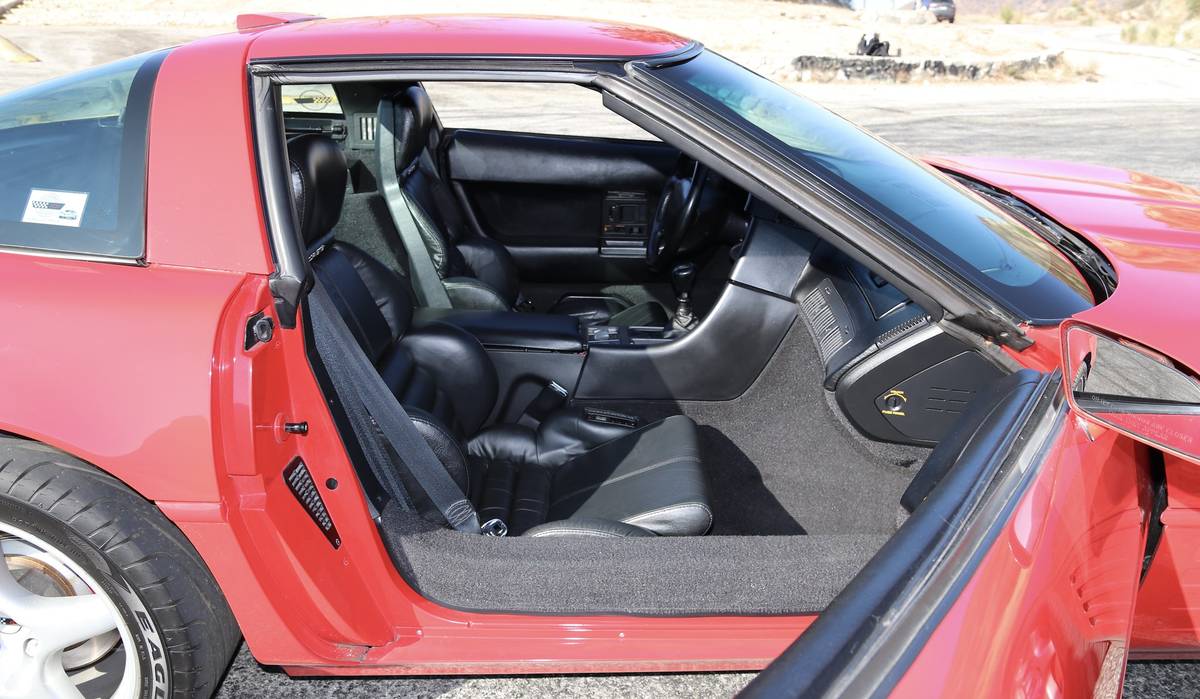 Chevrolet-corvette-1991-red-15