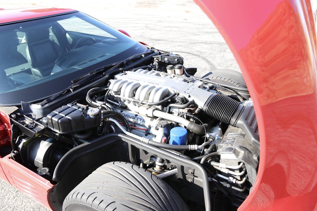 Chevrolet-corvette-1991-red-19