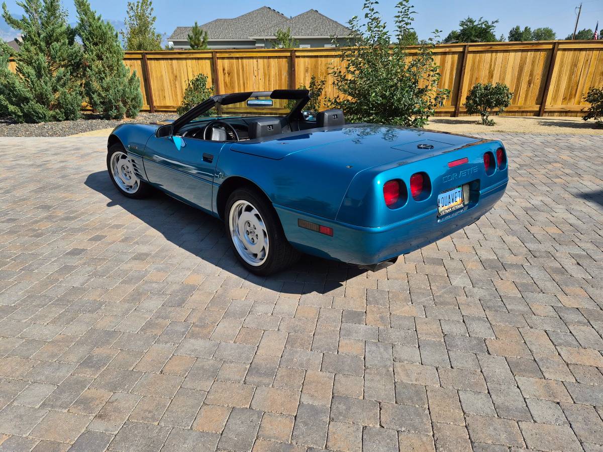 Chevrolet-corvette-1992-blue-11