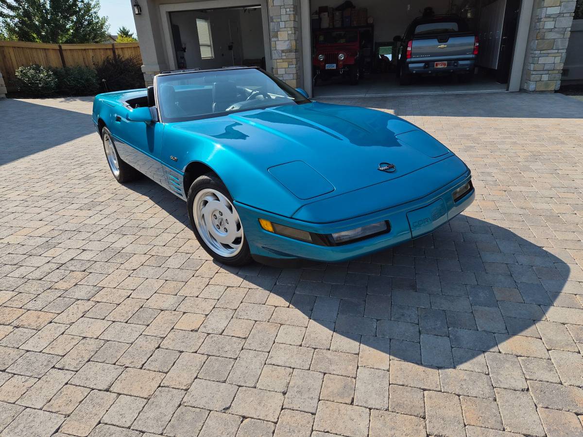 Chevrolet-corvette-1992-blue-2
