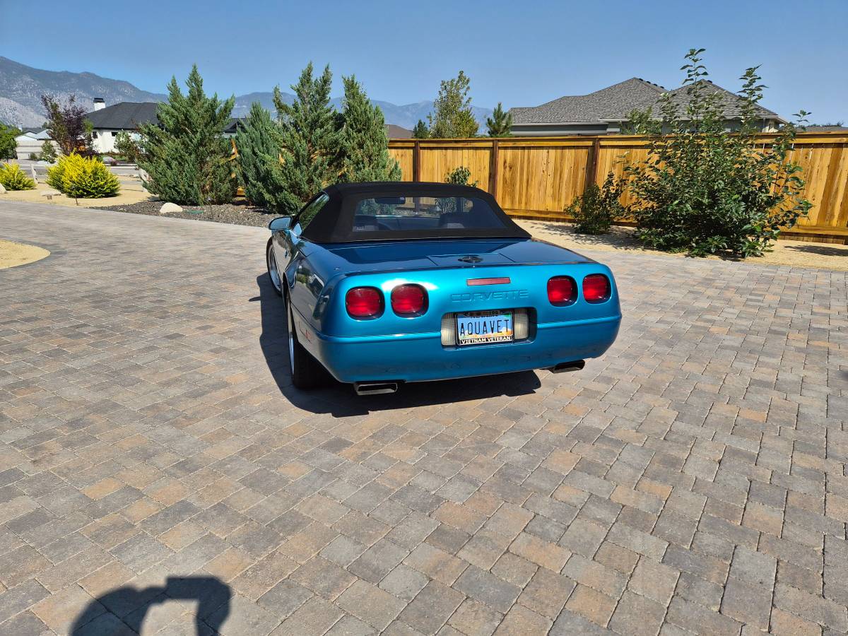 Chevrolet-corvette-1992-blue-7