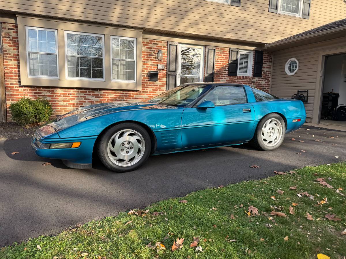 Chevrolet-corvette-1993-1