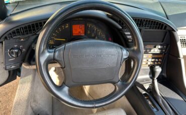 Chevrolet-corvette-1993-10