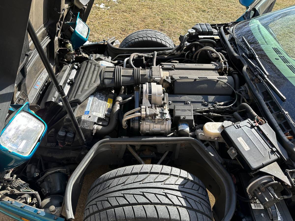 Chevrolet-corvette-1993-11